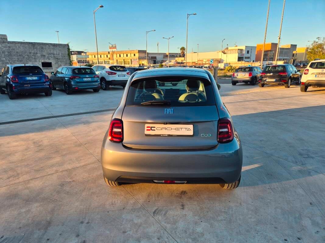 Fiat 500 42 kWh La Prima