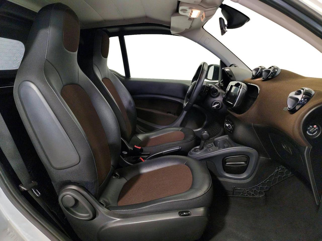 Smart Fortwo Cabrio 0.9 Suitegrey 90cv