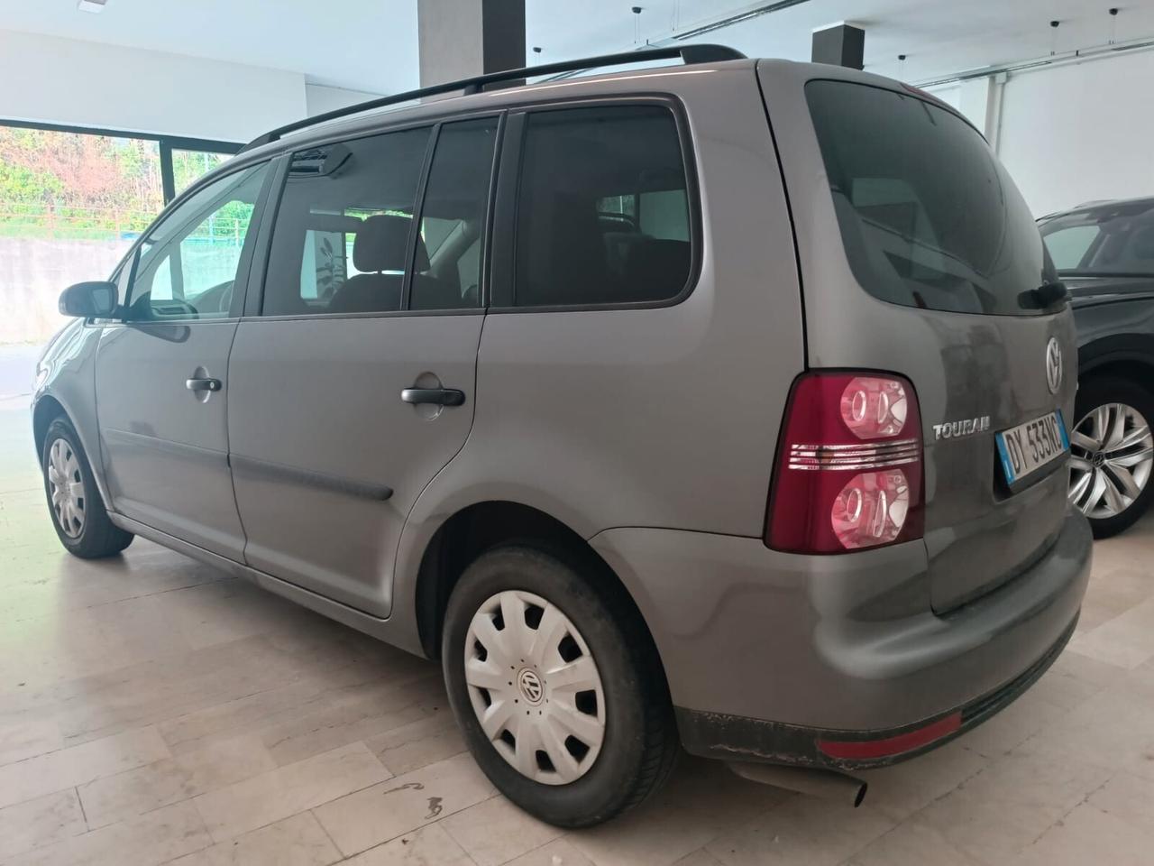 Volkswagen Touran 2.0 Trendline Ecofuel 7 Posti
