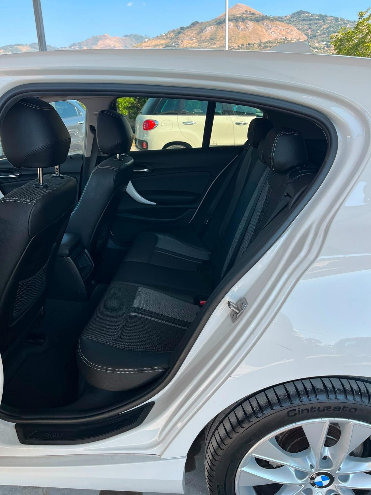 Bmw 118 118d 5p. Urban