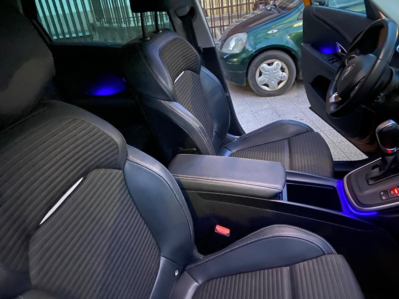 Renault Scenic Scénic Blue dCi 120 CV EDC Intens