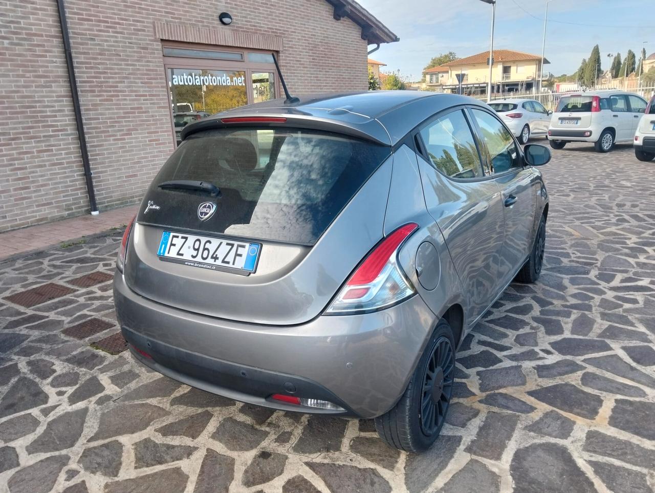 Lancia Ypsilon 1.2 69 CV 5 porte S&S Elefantino Blu