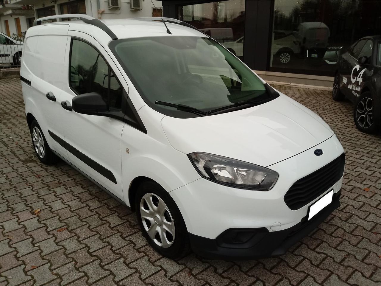 FORD Tourneo Courier