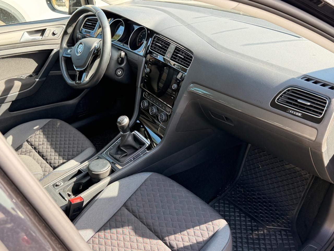 Volkswagen Golf 2.0 TDI 5p. Executive BlueMotion Technology