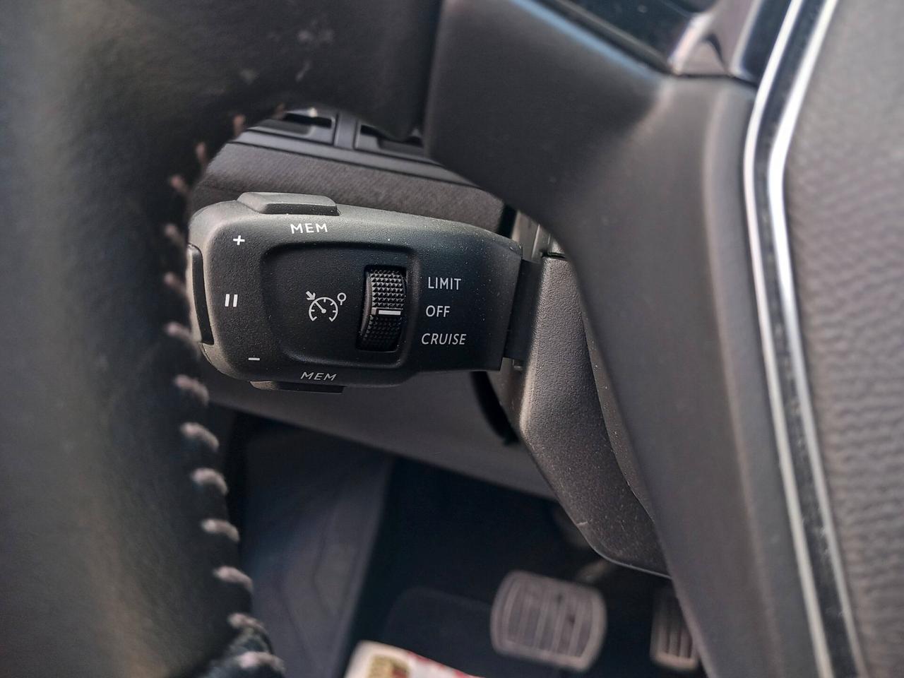 Peugeot 3008 BlueHDi 130 S&S Active KM 88000 NAVI LED SENSORI AUTOMATICA GARANZIA