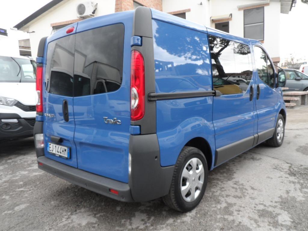 RENAULT TRAFIC 2,0 DCI 115 CV 6 POSTI N1 AUTOCARRO , Blu