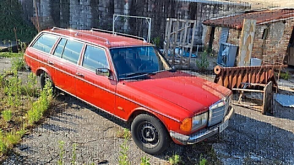 Mercedes-benz 240 TD 5 marce e clima da lieve restauro