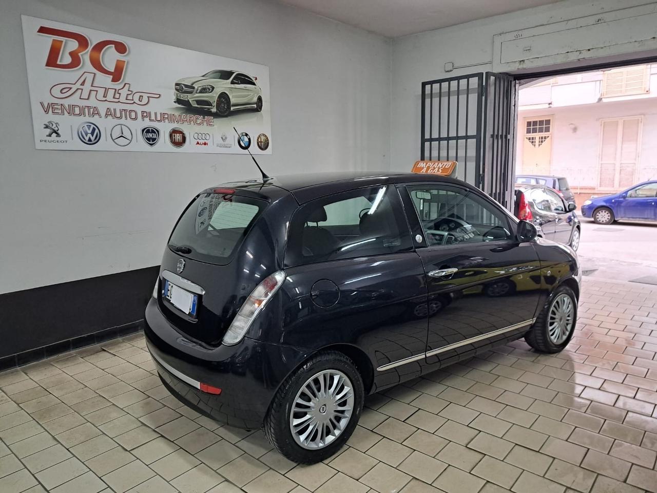 Lancia ypsilon 1.4 gpl X neop 2011 unico prop