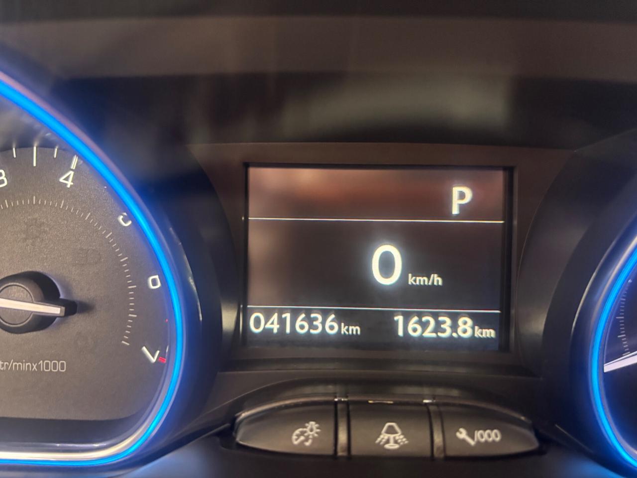 Peugeot 2008 PureTech Turbo 110 EAT6 S&S Black Matt