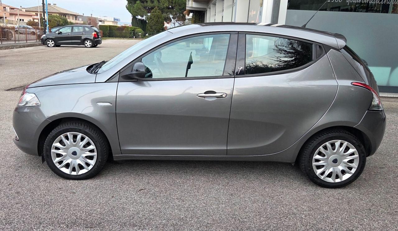 Lancia Ypsilon 1.2 69 CV 5 porte GPL EURO6 Elefantino