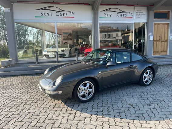 PORSCHE 911 993 Carrera 4 Coupé