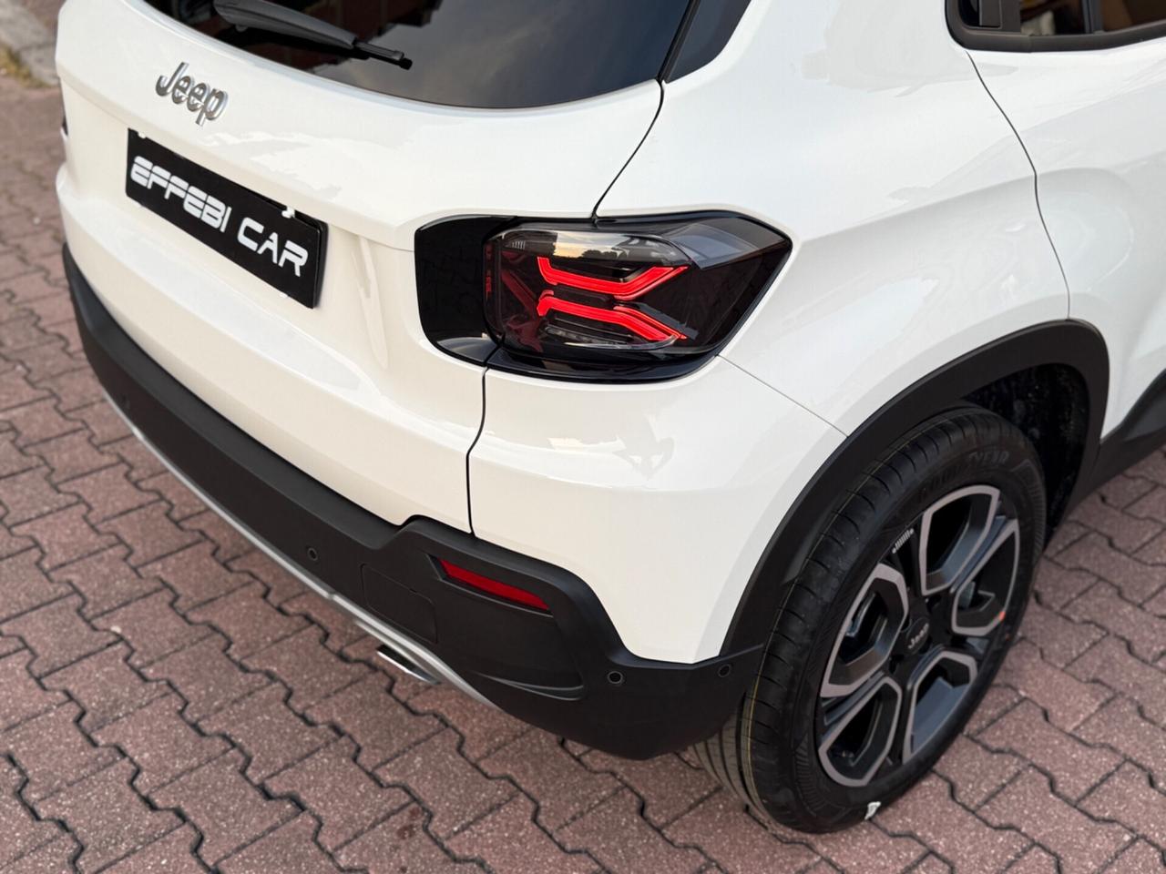 Jeep Avenger 1.2 e-Hybrid 110 cv MHEV Summit