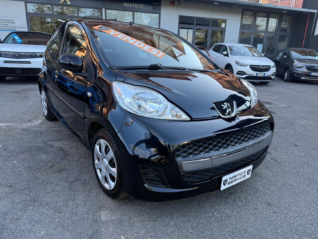 Peugeot 107 1.0 68CV 5p. Sweet Years 2Tronic