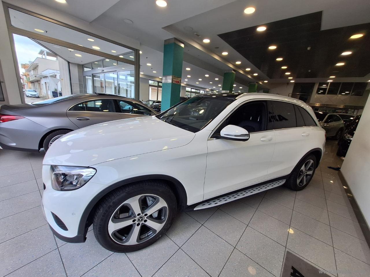 MERCEDES-BENZ GLC 220 d 4Matic Sport