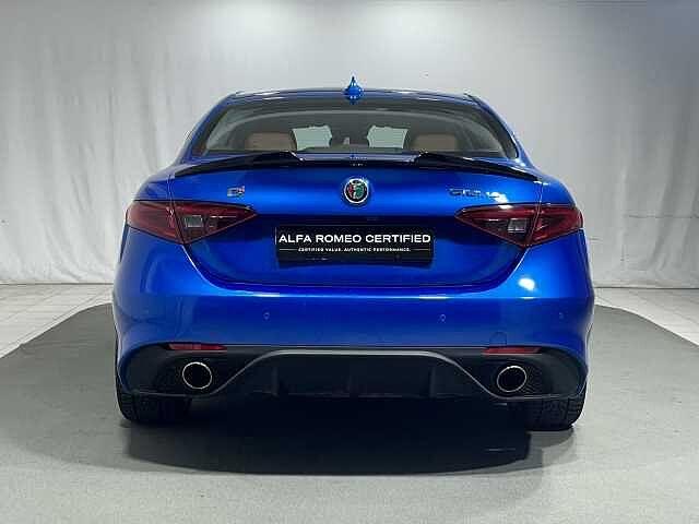 Alfa Romeo Giulia 2.2 Turbodiesel 210 CV AT8 AWD Q4 Veloce