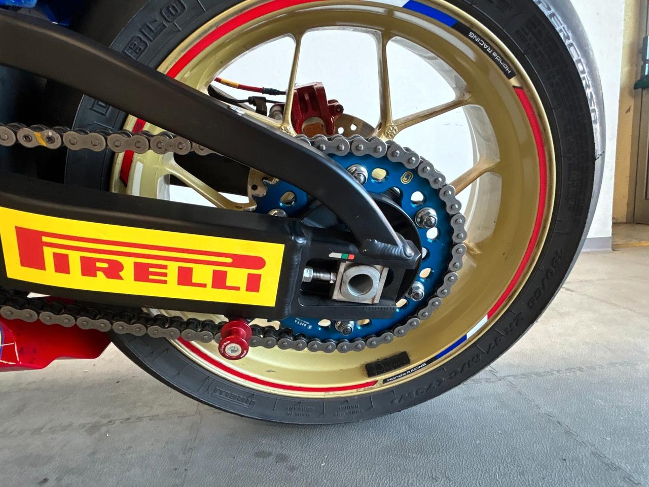 Honda CBR 600 RR racing