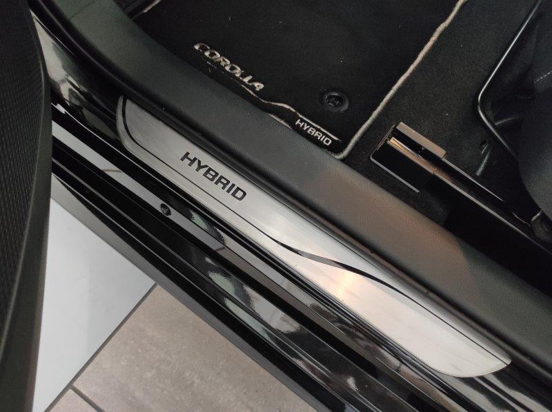 TOYOTA Corolla (2018-->) - Corolla Touring Sports 1.8 Hybrid Business