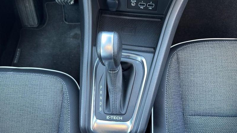 Renault Captur 1.6 E-Tech hybrid Techno Fast Track 145cv auto