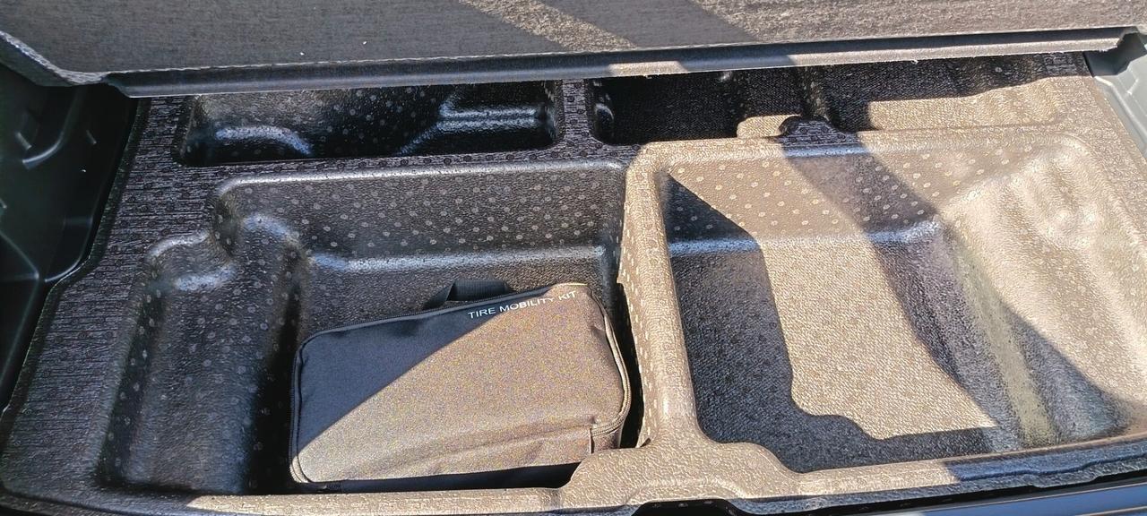 Kia Sportage 1.6 TGDi HEV AT GT-line Plus bicolor