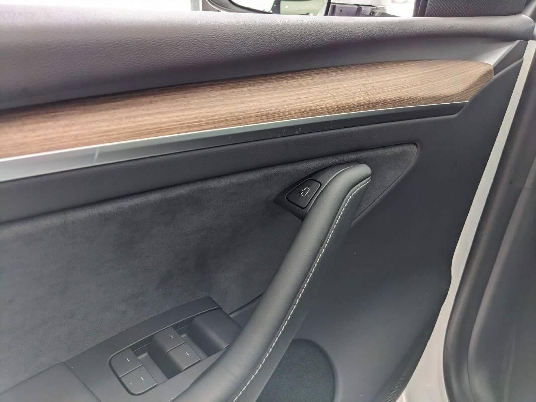 Tesla Model Y 440 cv, AWD, Tetto Panoramico, Autonomia WLTP 533k