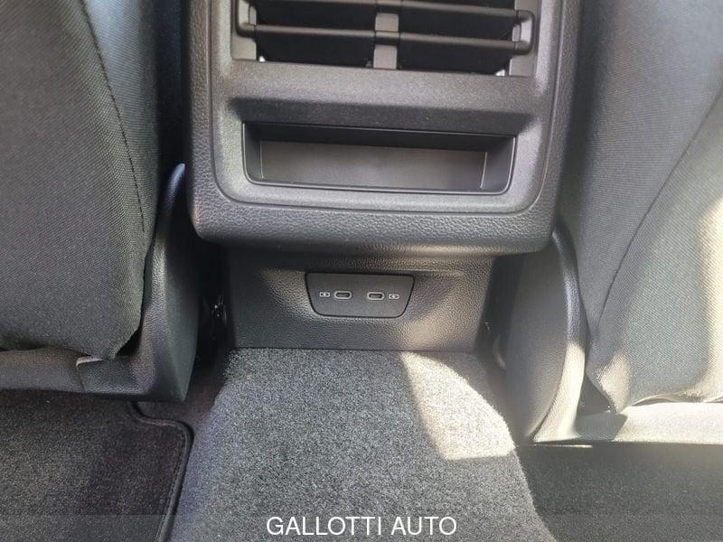 Volkswagen Golf 1.5 eTSI 130CV DSG-PROMO GALLOTTI