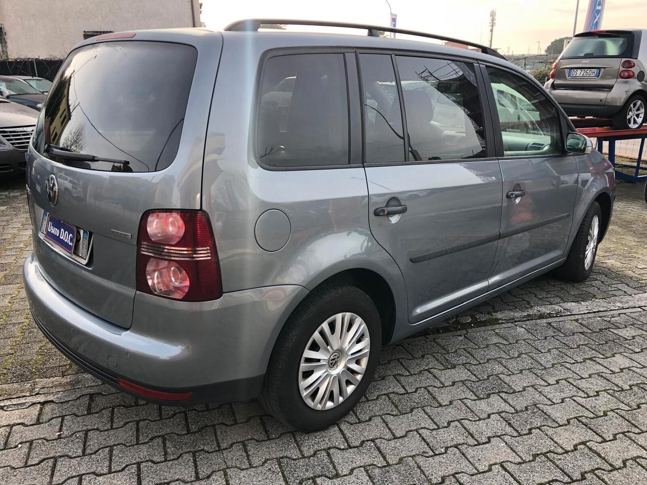 Volkswagen Touran 2.0 Ecofuel UNICO PROPRIETARIO 7 POSTI . GARANZIA 12 MESI RINNOVABILE FINO A 36 MESI!!!