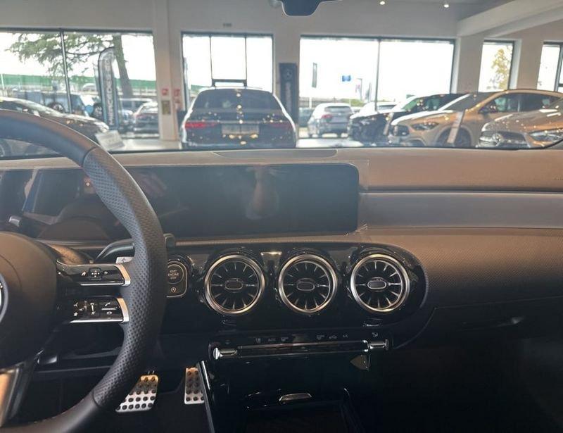 Mercedes-Benz Classe A 180d Automatic AMG Line Advanced Plus