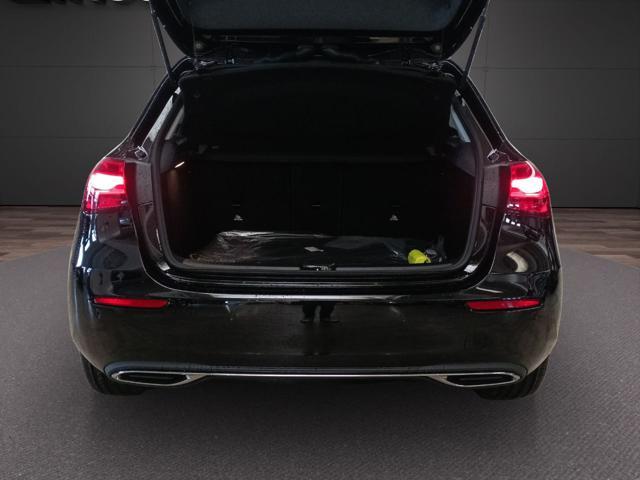 MERCEDES-BENZ A 180 Automatic Progressive Advanced