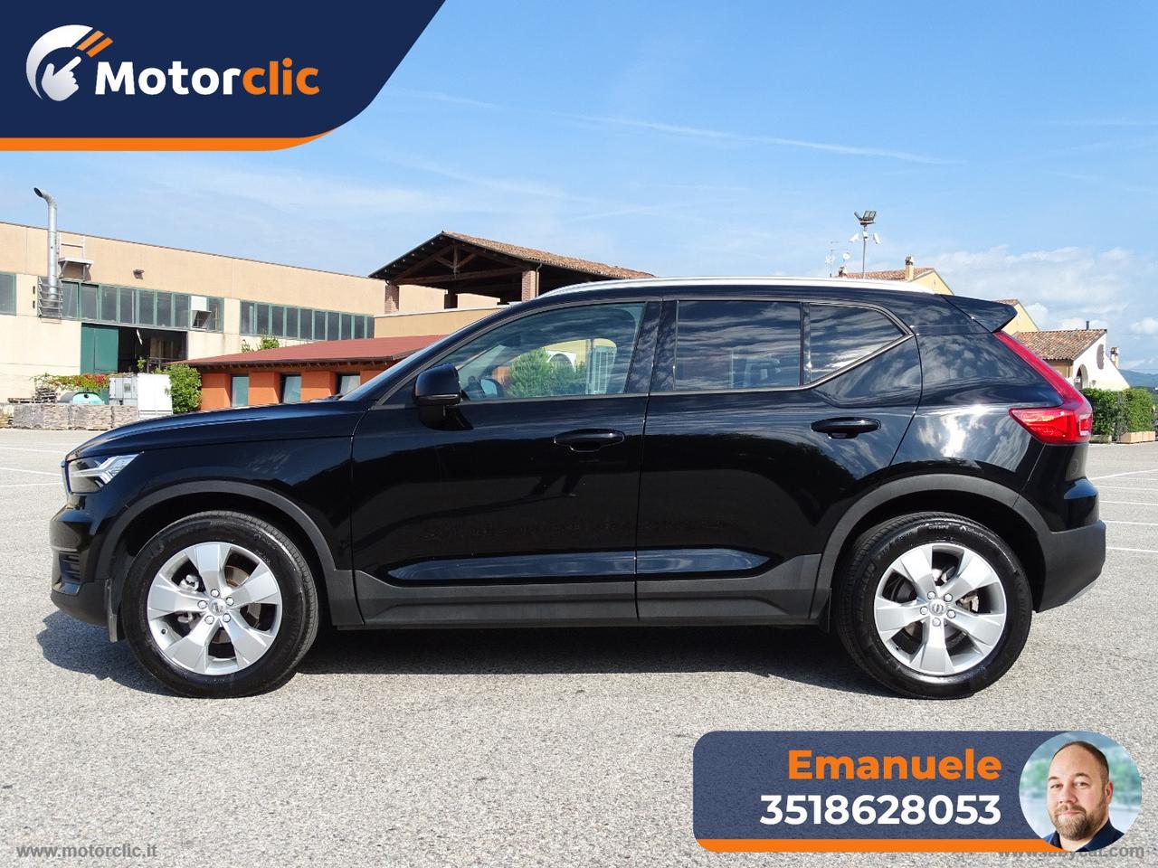 VOLVO XC40 T3 Momentum Core