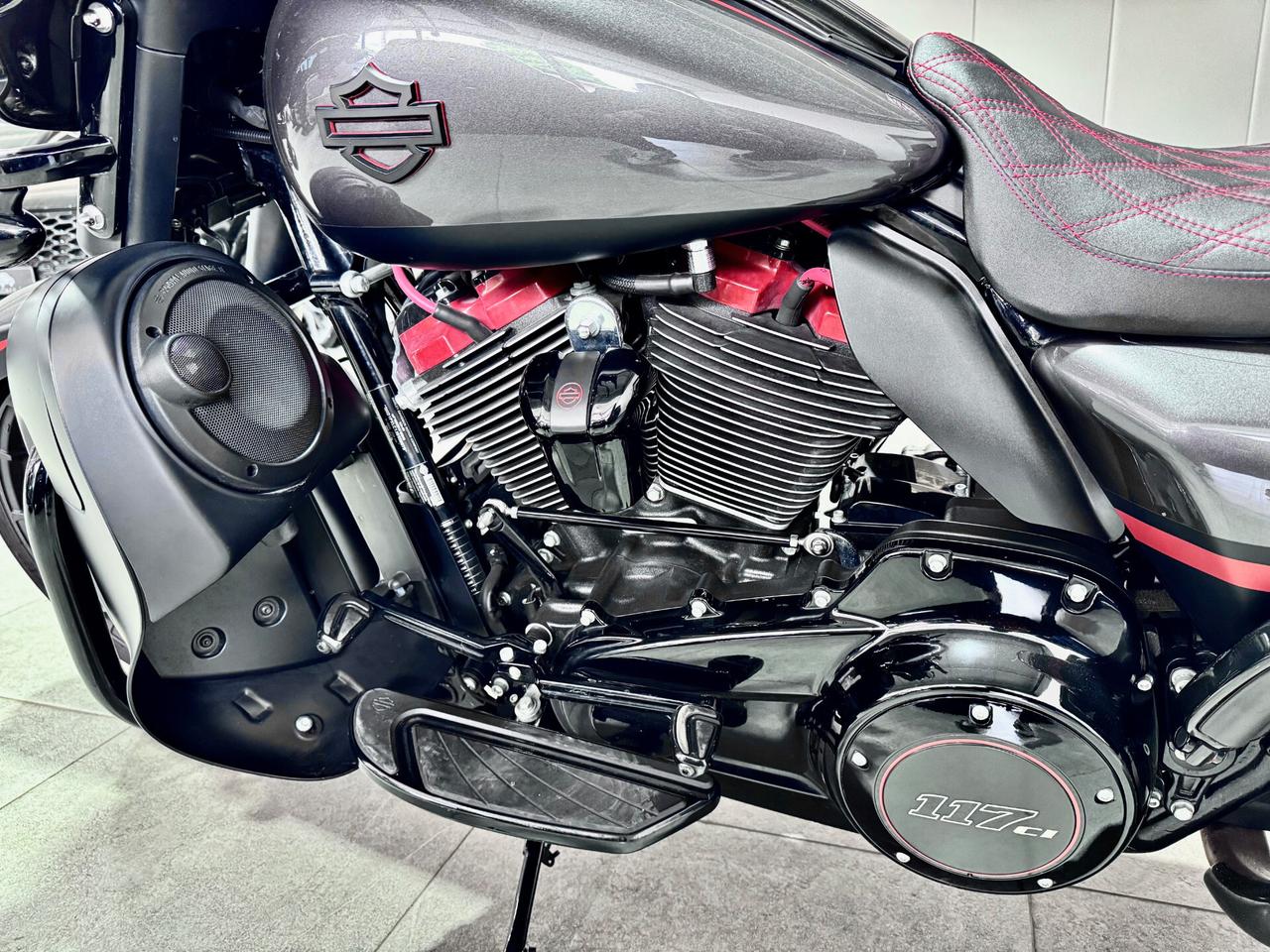 Harley-Davidson CVO Limited Ultra Glide 117 1923cc UNICA STRAFULL