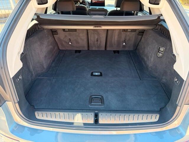 Bmw 520 d Serie 5 Touring Mhev 48V Xdrive Business auto (display digitale e pelle interna)