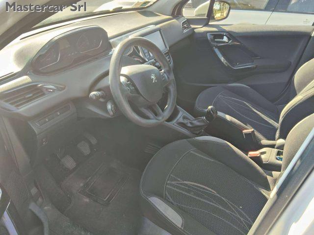 PEUGEOT 208 208 5p 1.4 hdi 8v Active 5 p targa FA567PK