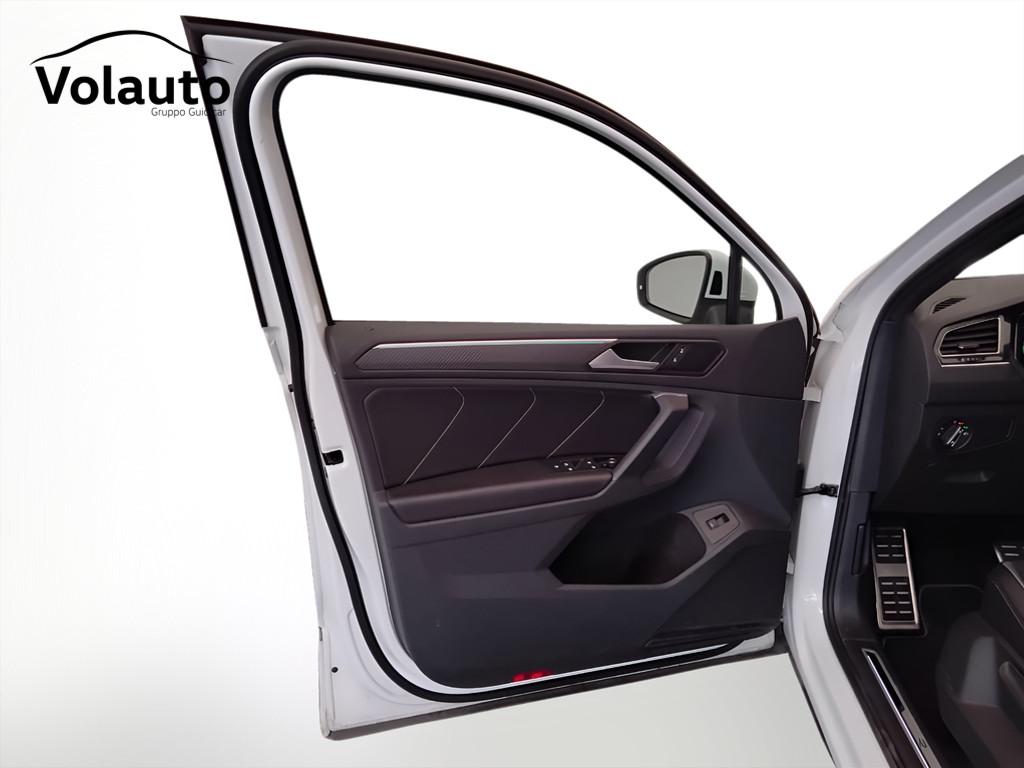 VOLKSWAGEN Tiguan II 2021 - Tiguan 2.0 tdi R-Line 150cv dsg