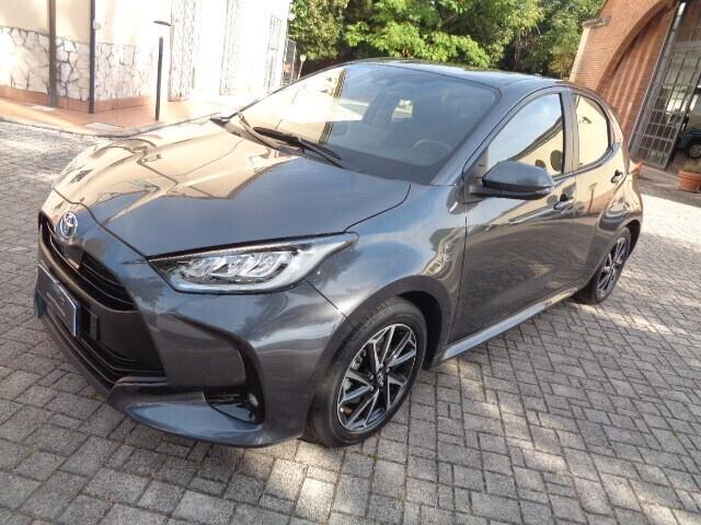 Toyota Yaris 1.5 Hybrid 5 porte Trend DARK GREY NESSUN VINCOLO DI FINANZIAMENTO