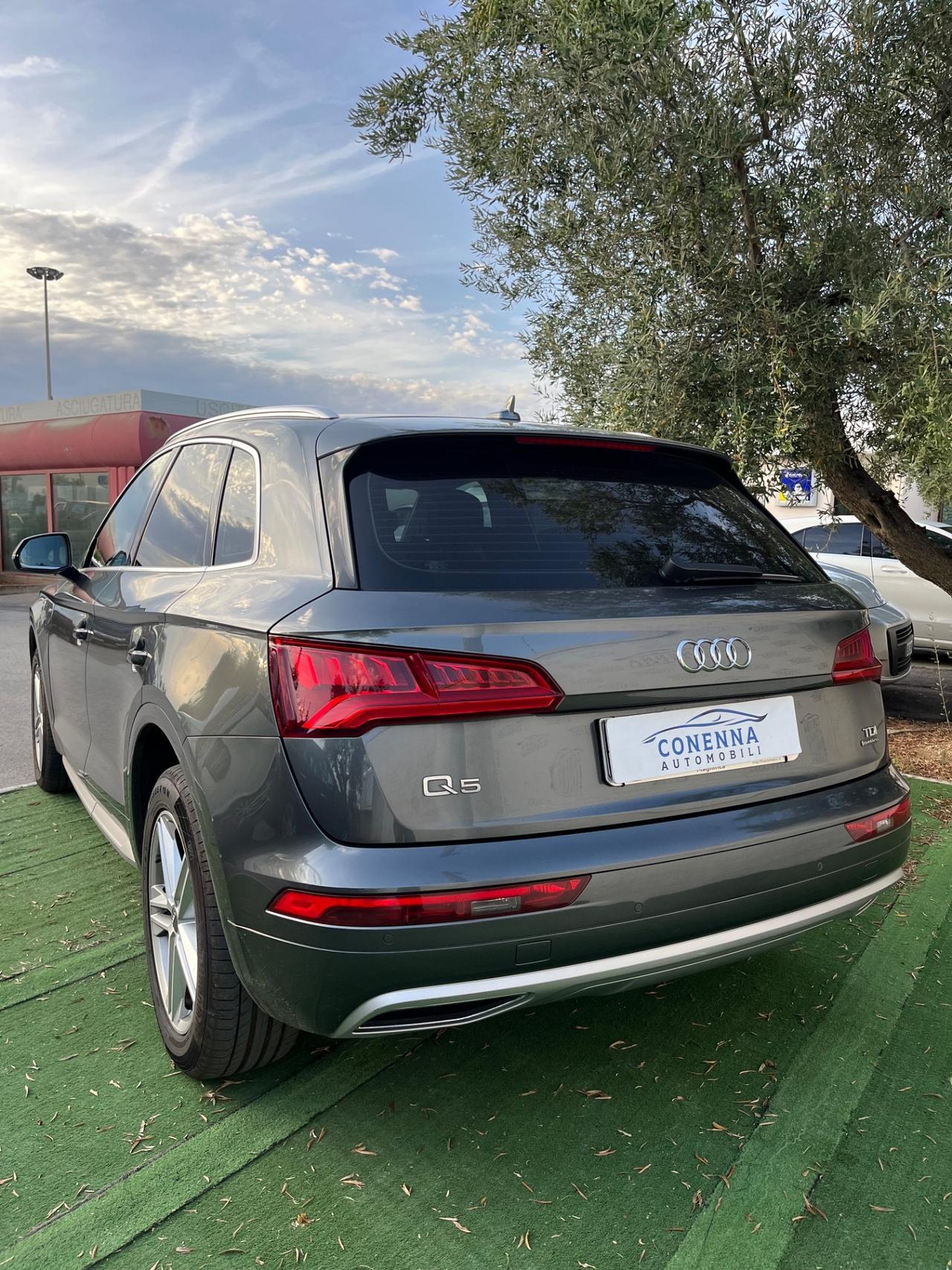 Audi Q5 2.0 TDI quattro S tronic Business Sport