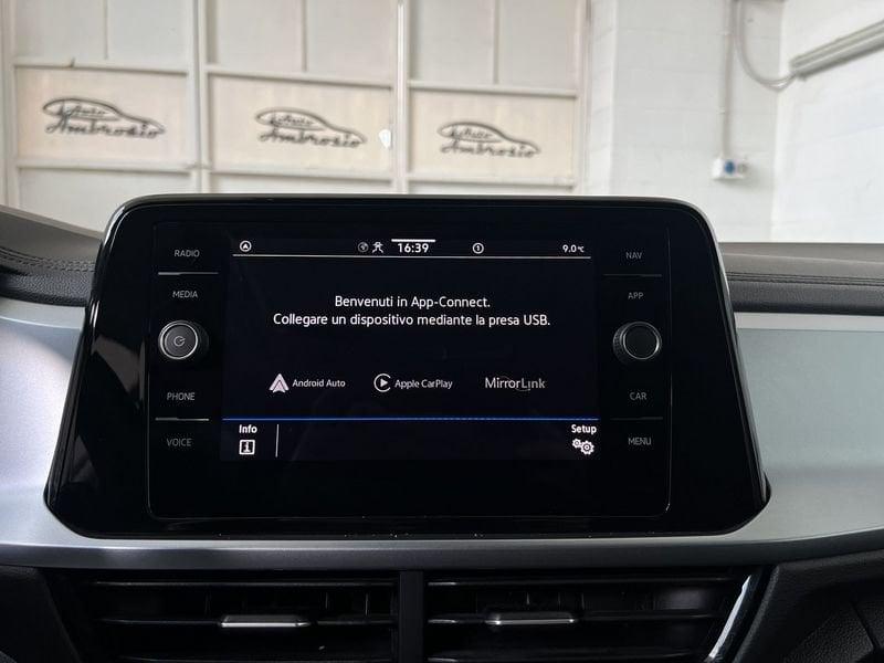 Volkswagen T-Roc T-Roc 2.0 tdi Life 150cv dsg tua da 259,00 al mese
