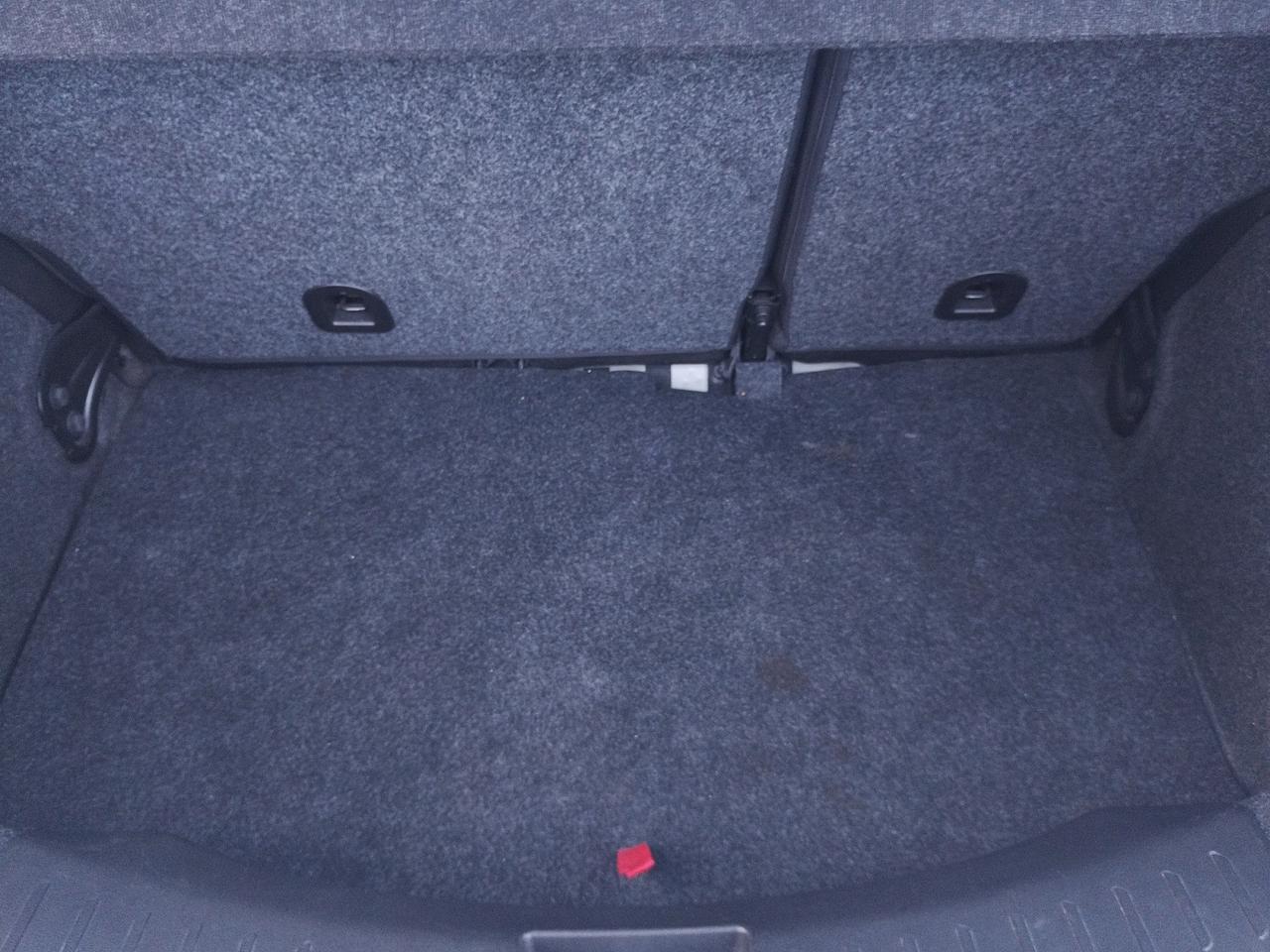 Lancia Ypsilon 5 Porte Ypsilon 1.2 8v Silver c/clima 69cv