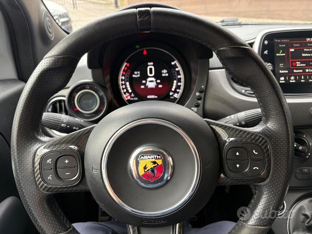 Abarth 595 1.4 Turbo T-Jet 180 CV Esseesse