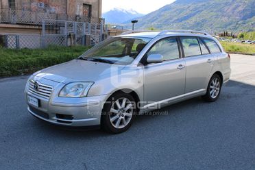 TOYOTA Avensis 2.0 D-4D 16V Station Wagon