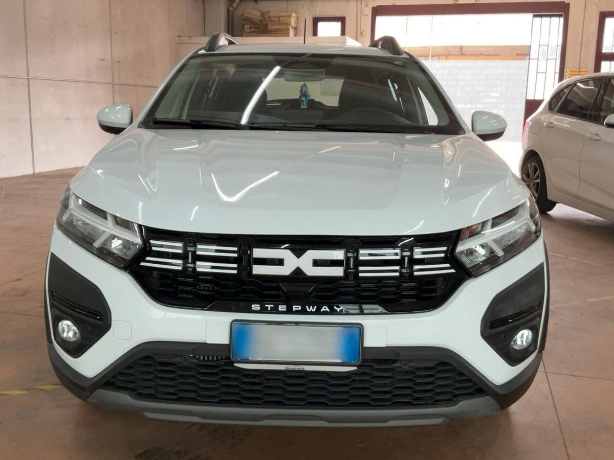Auto in arrivo Dacia Sandero Stepway 1.0 TCe ECO-G Expression