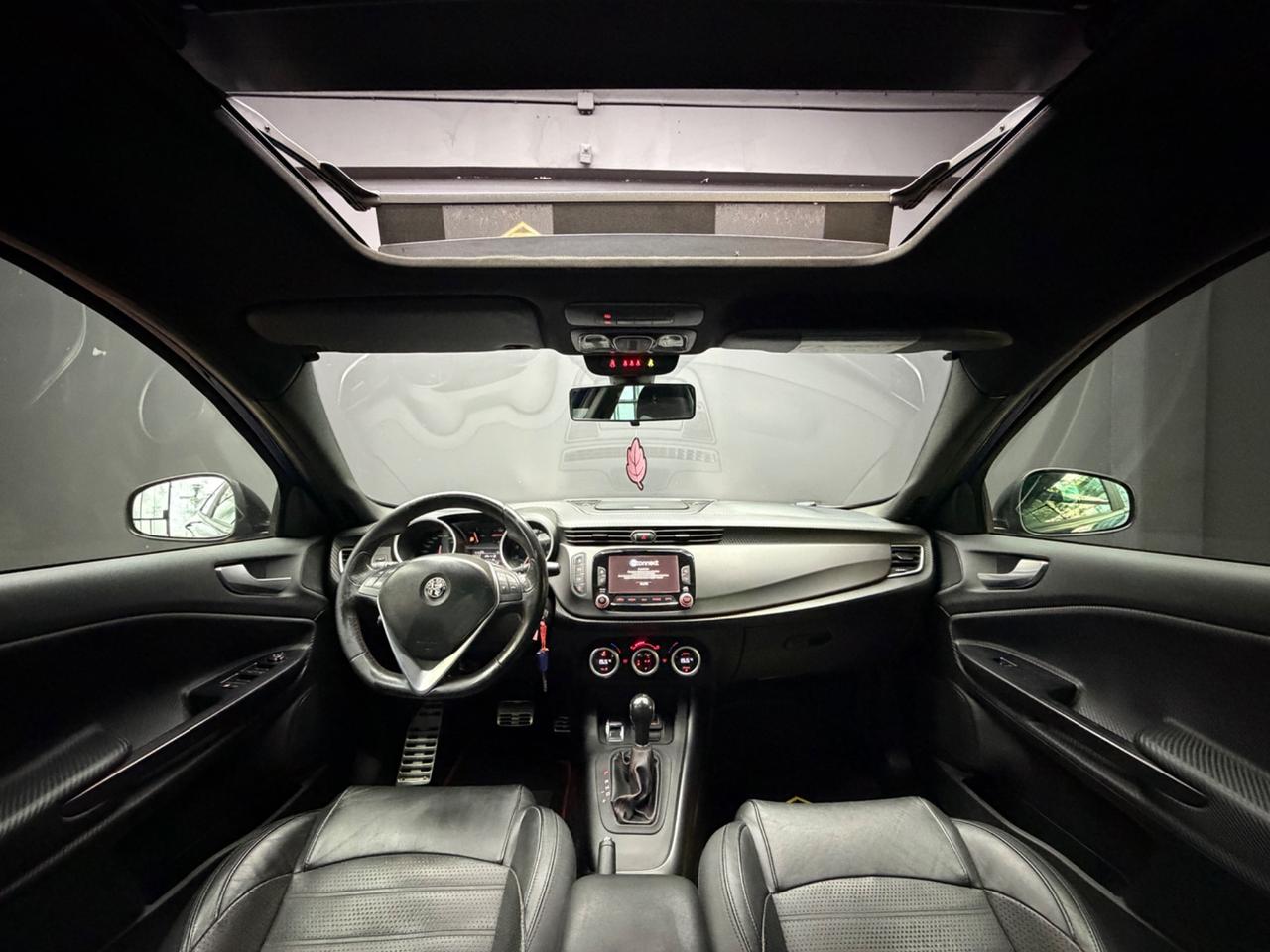 Alfa Romeo Giulietta 1750 Turbo TCT Veloce TETTO PANORAMICO/CARBONIO