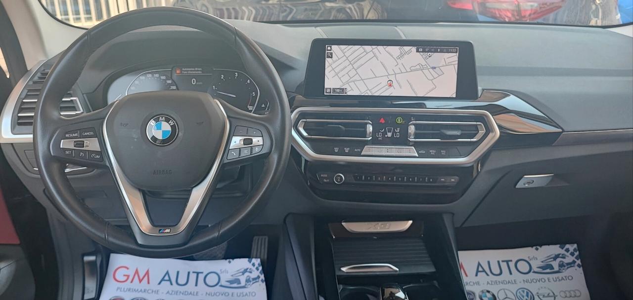 BMW X3 con telecamere perimetrali 2022