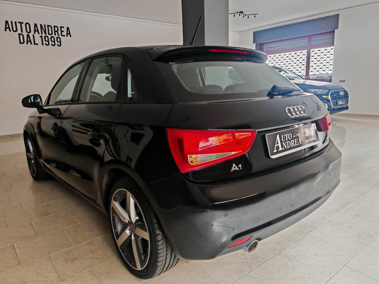Audi A1 SPB 1.6 TDI 105CV FULL OPTIONAL