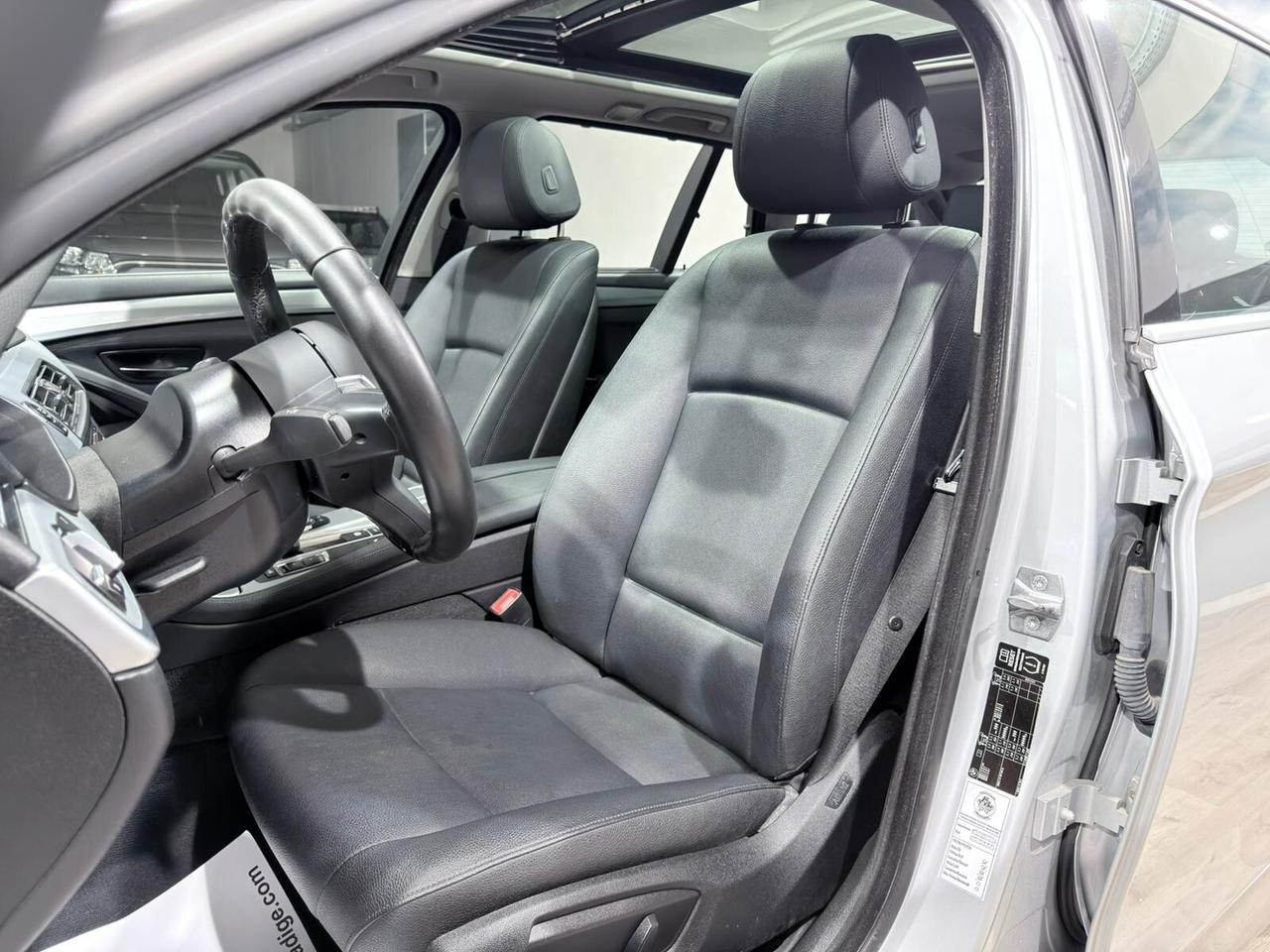 BMW 520d TOURING 190CV AUTO TETTO/PELLE