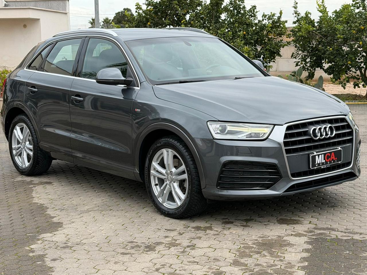 Audi Q3 2.0 TDI 120 CV S tronic Sport S-LINE