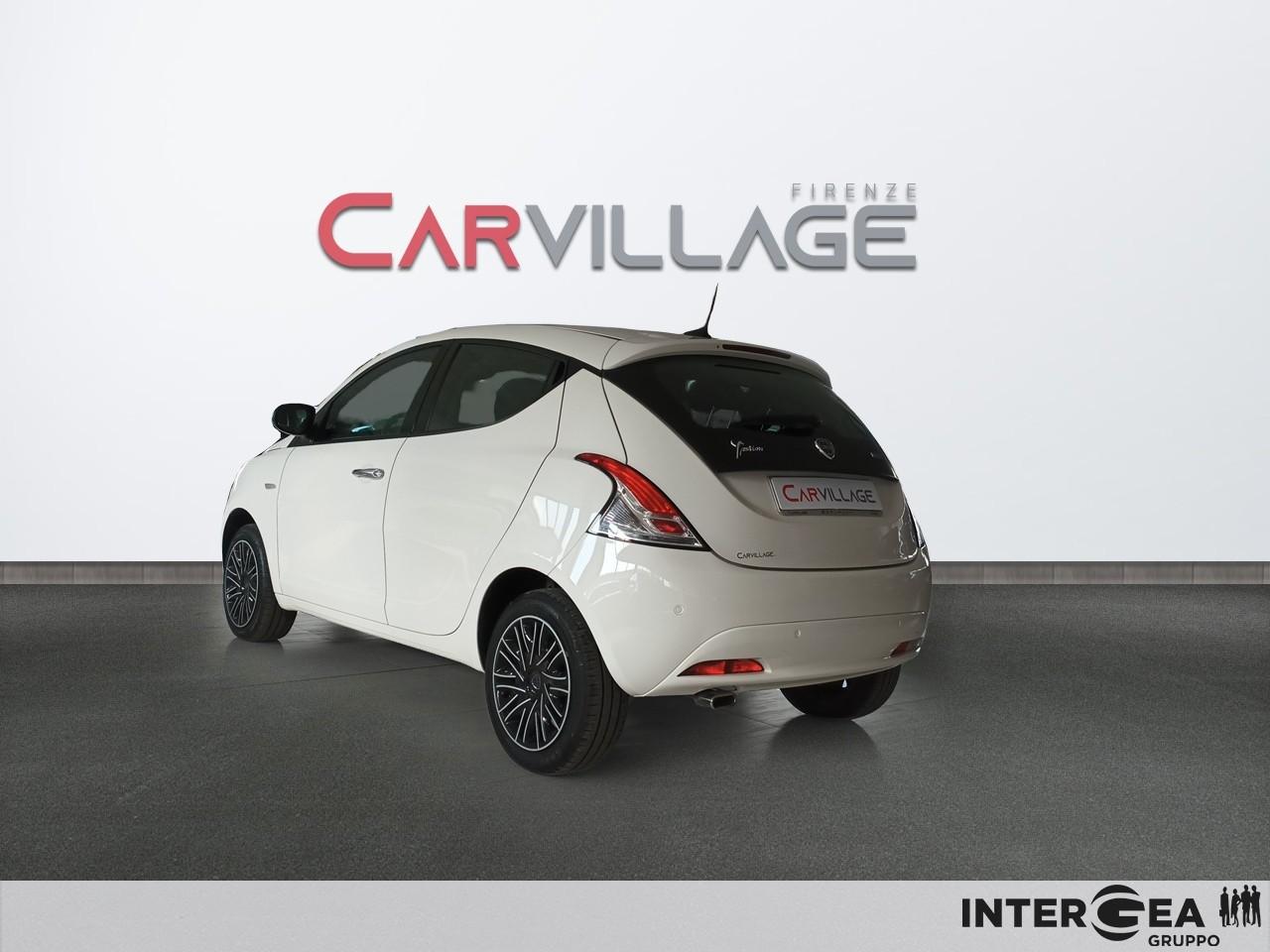 LANCIA Ypsilon 1.0 firefly hybrid Gold s&s 70cv