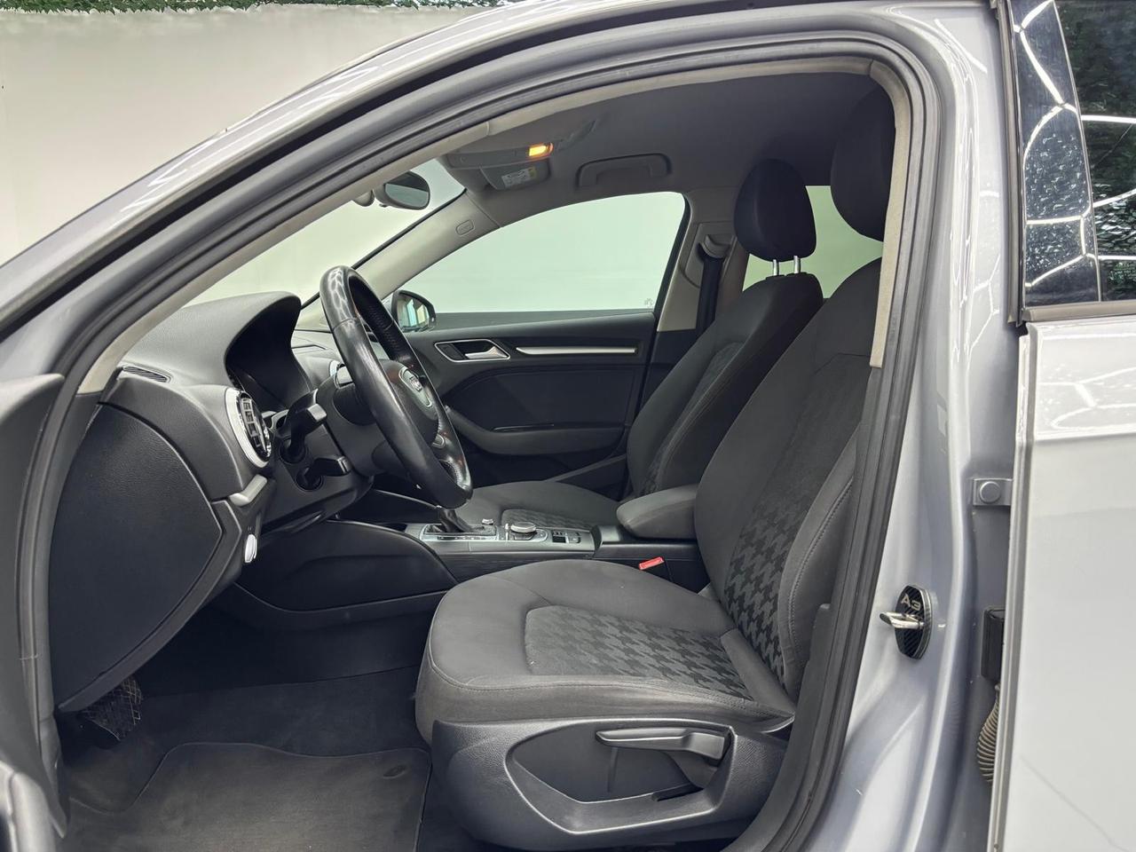 Audi A3 SPB 1.6 TDI clean diesel S tronic Ambition