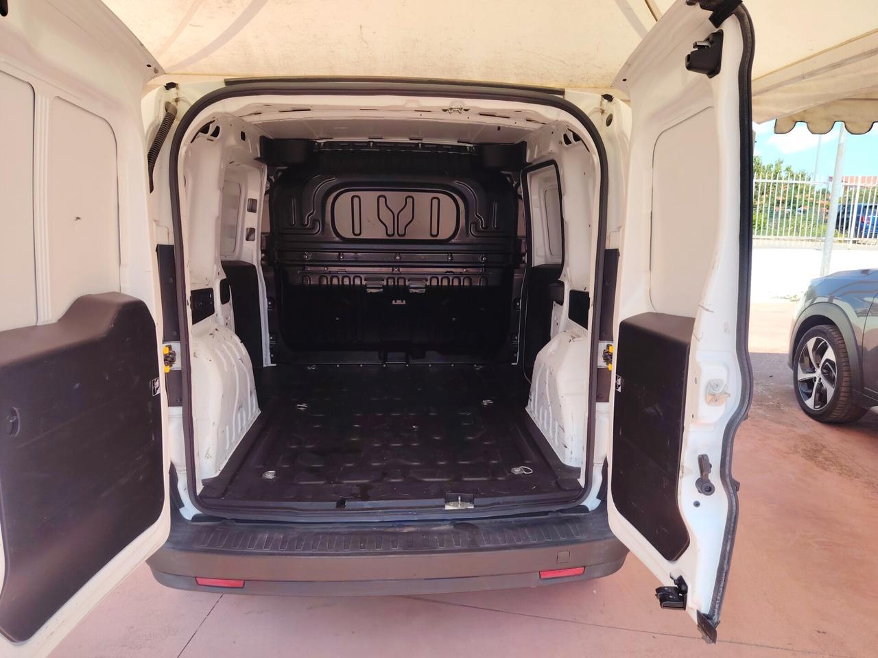 Fiat Doblò 1.6 MJT 105CV 3 posti Cargo 2021 iva compr.