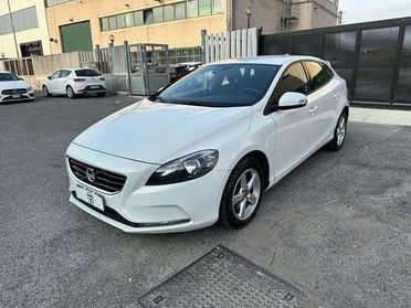 Volvo V40 D3 Momentum 150cv