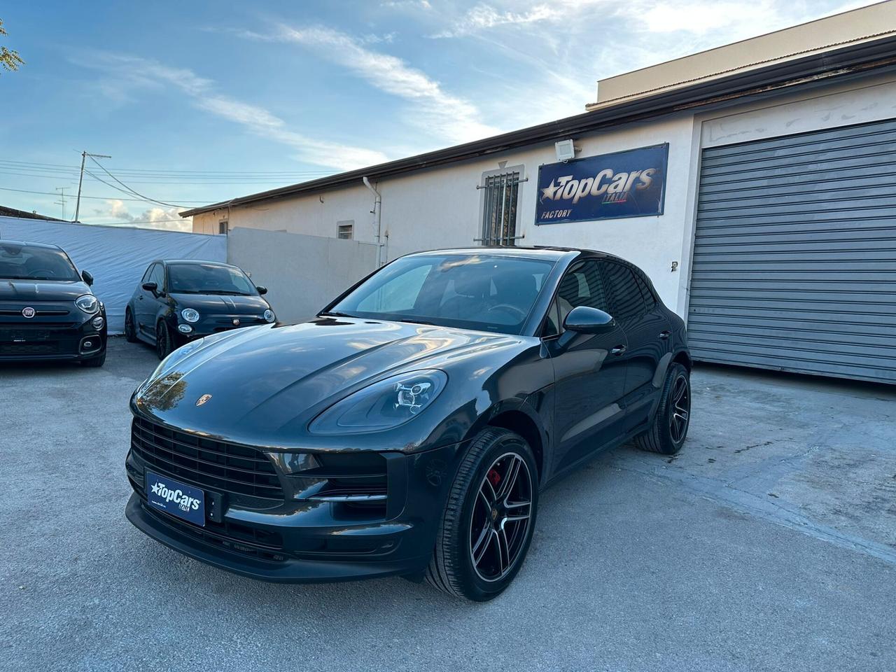 Porsche Macan 2.0 benzina 245 cv - 2021